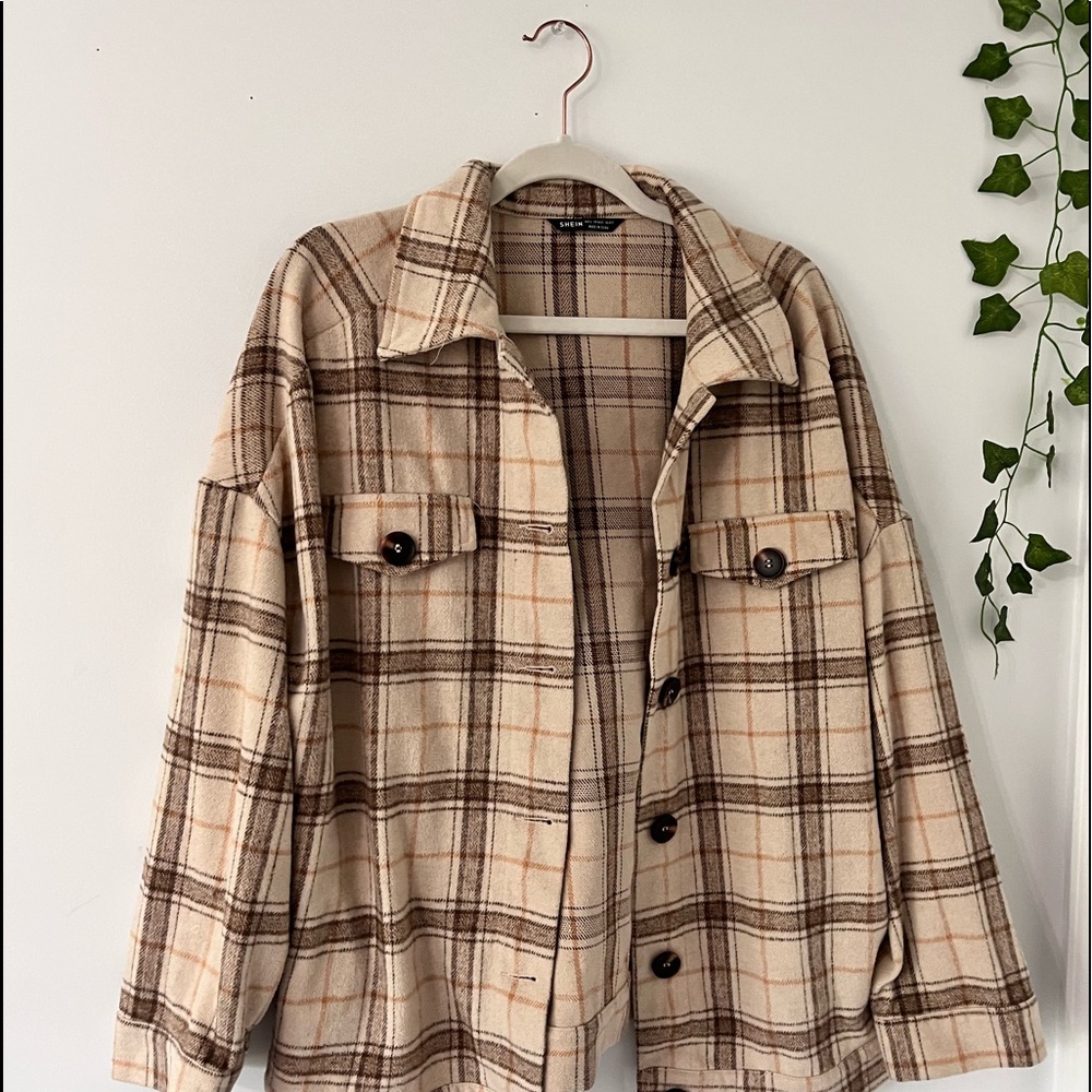 Trendy Beige and Brown Flannel